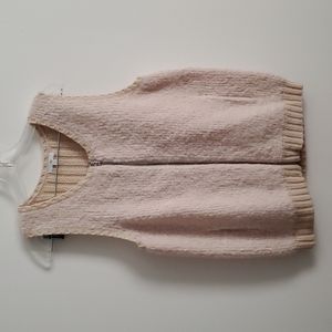 Gap cream colored sweater vest